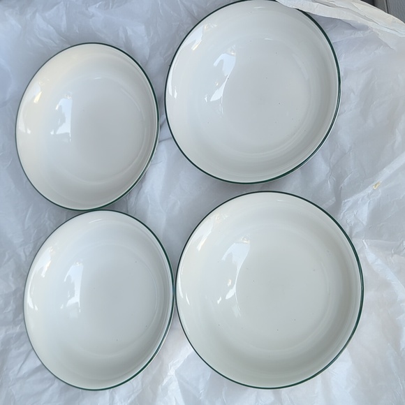 4 Pfaltzgraff Winterberry soup cereal bowls - Picture 2 of 3